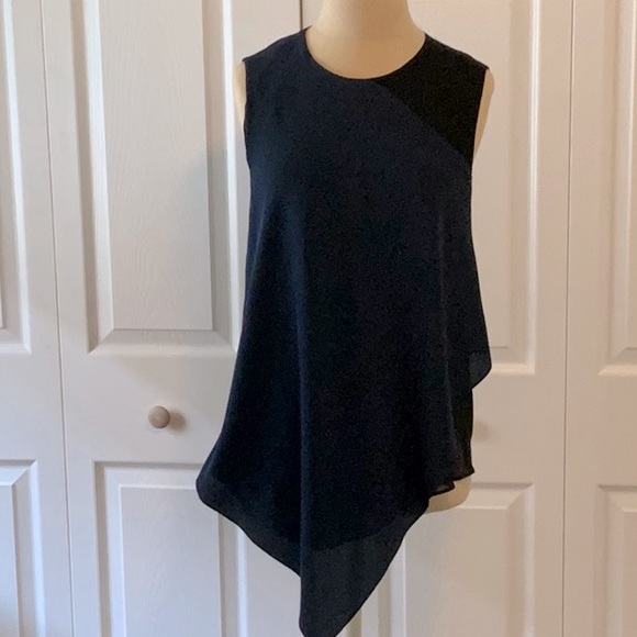 Rachel by Rachel Roy- Sleeveless knit Navy and Black- M- Zip Shoulder - Picture 1 of 11